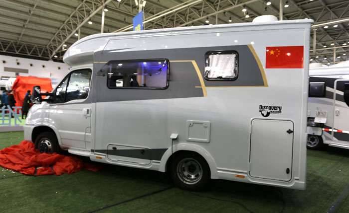 雅升新款依維柯小額頭C型房車北京發(fā)布
