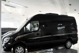 奔馳斯賓特商務(wù)車